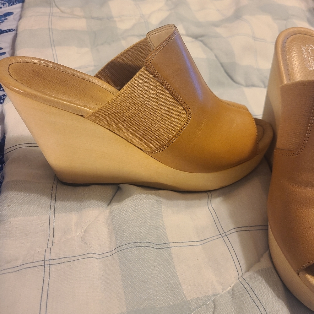Dr Scholls wooden wedge